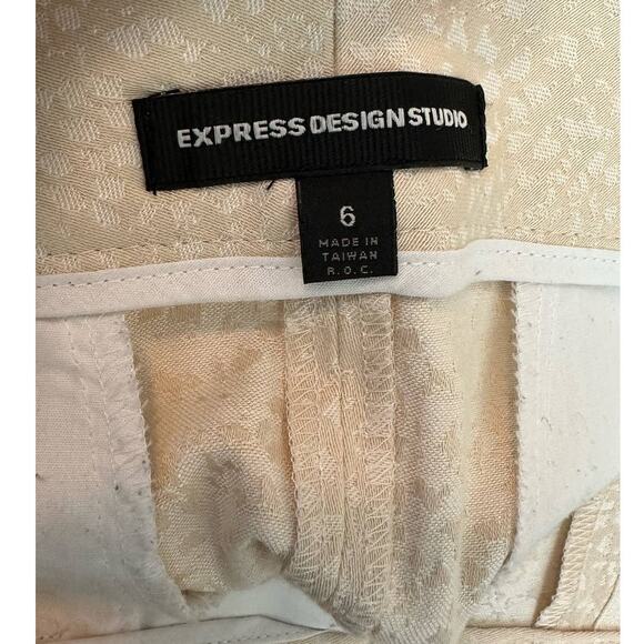 Express Design Studio beige printed mini skirt size 6 - Picture 3 of 11